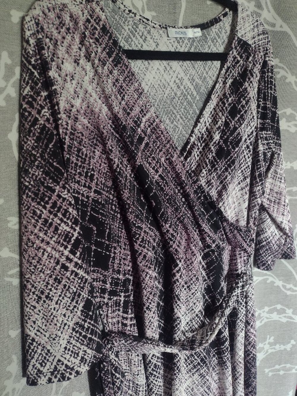 Ricki's 3/4 Sleeve Midi Dress with Abstract Print